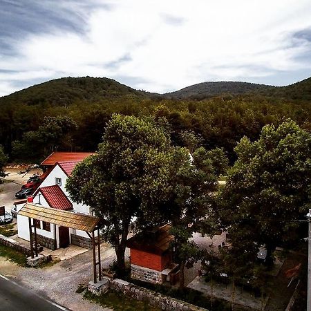 Hostel Baske Ostarije Exterior photo